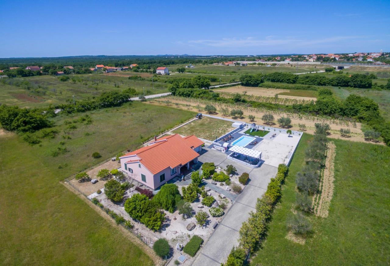 Villa Perini Dvori Donji Zemunik Exterior foto