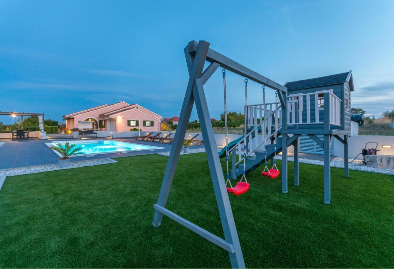 Villa Perini Dvori Donji Zemunik Exterior foto
