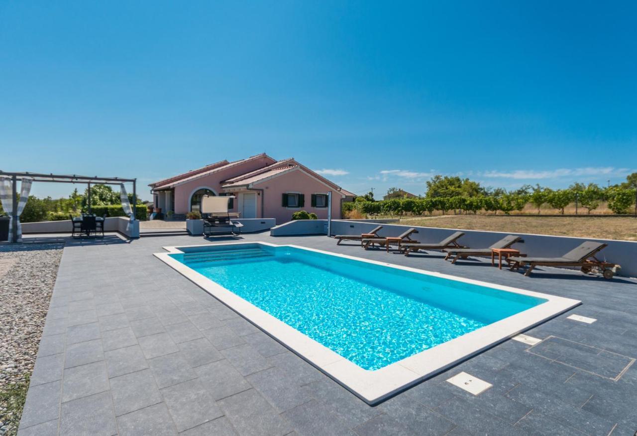 Villa Perini Dvori Donji Zemunik Exterior foto