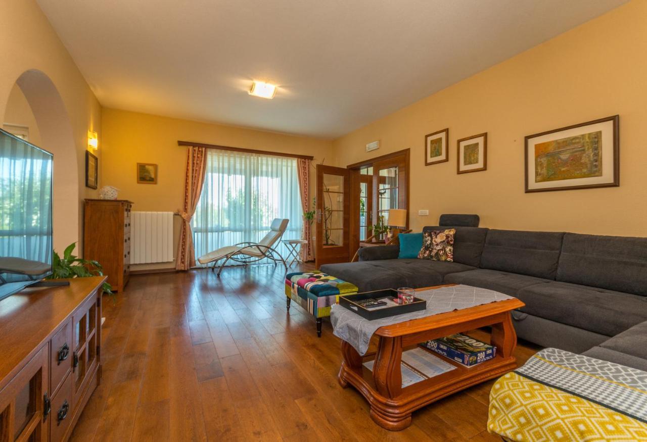 Villa Perini Dvori Donji Zemunik Exterior foto