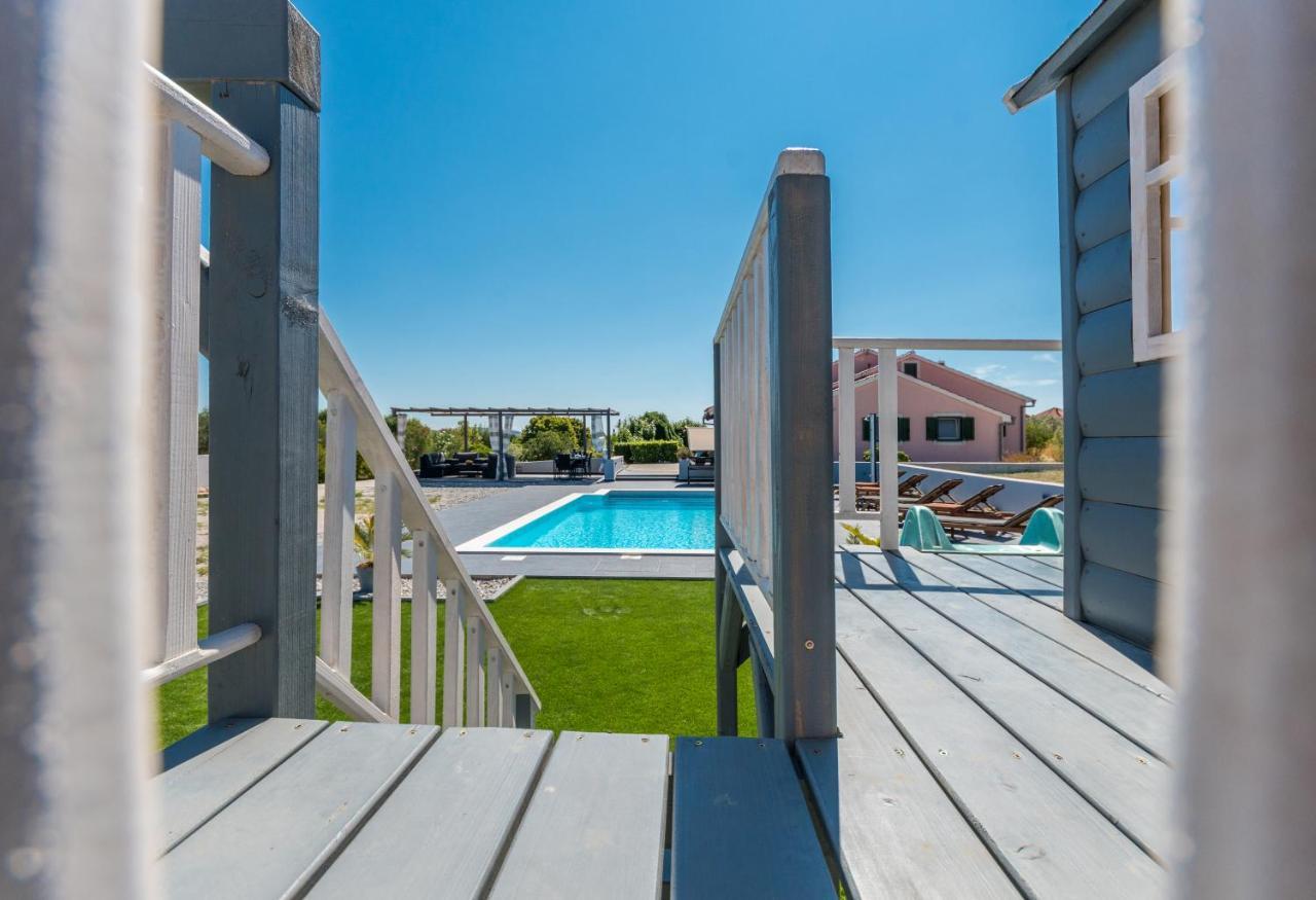 Villa Perini Dvori Donji Zemunik Exterior foto